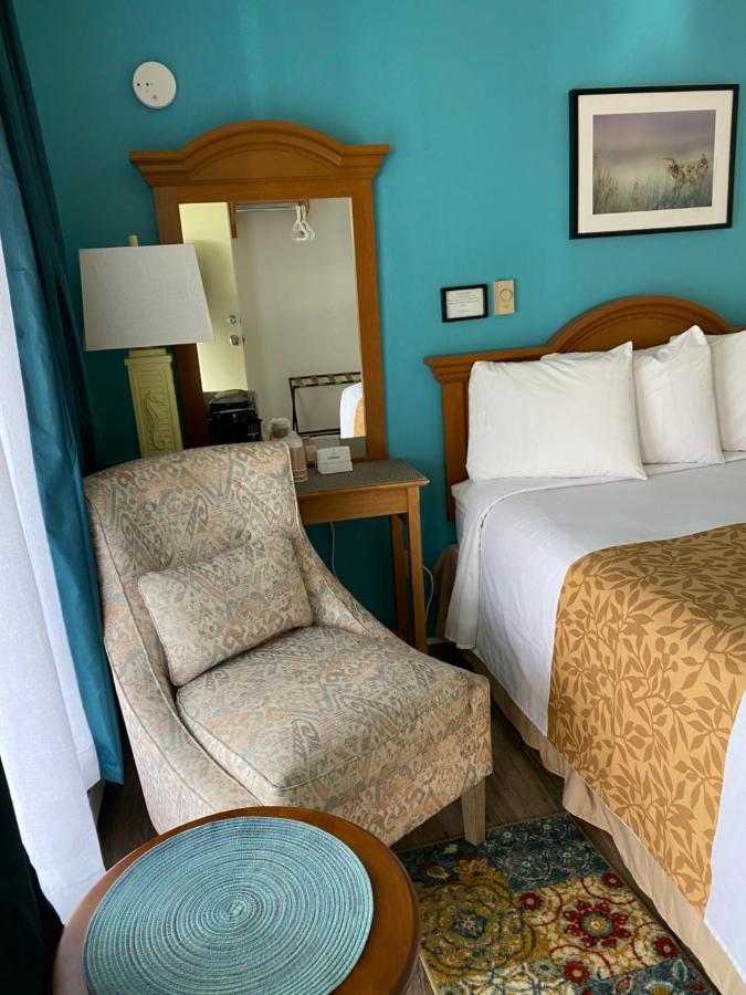 La Kris Inn Bandon Eksteriør billede